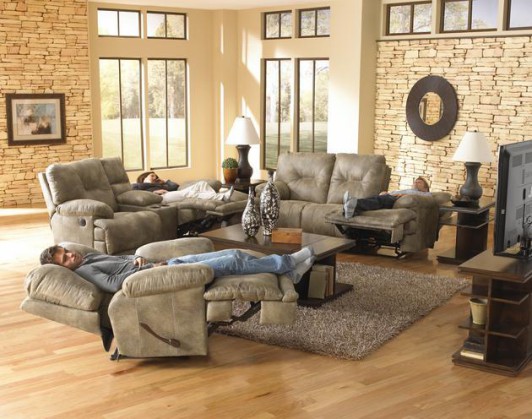 Voyager Brandy Motion Sofa and Recliner